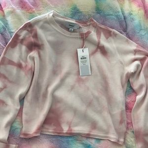 Sweet tie-dye sweater. Acrylic. Cropped. NWT